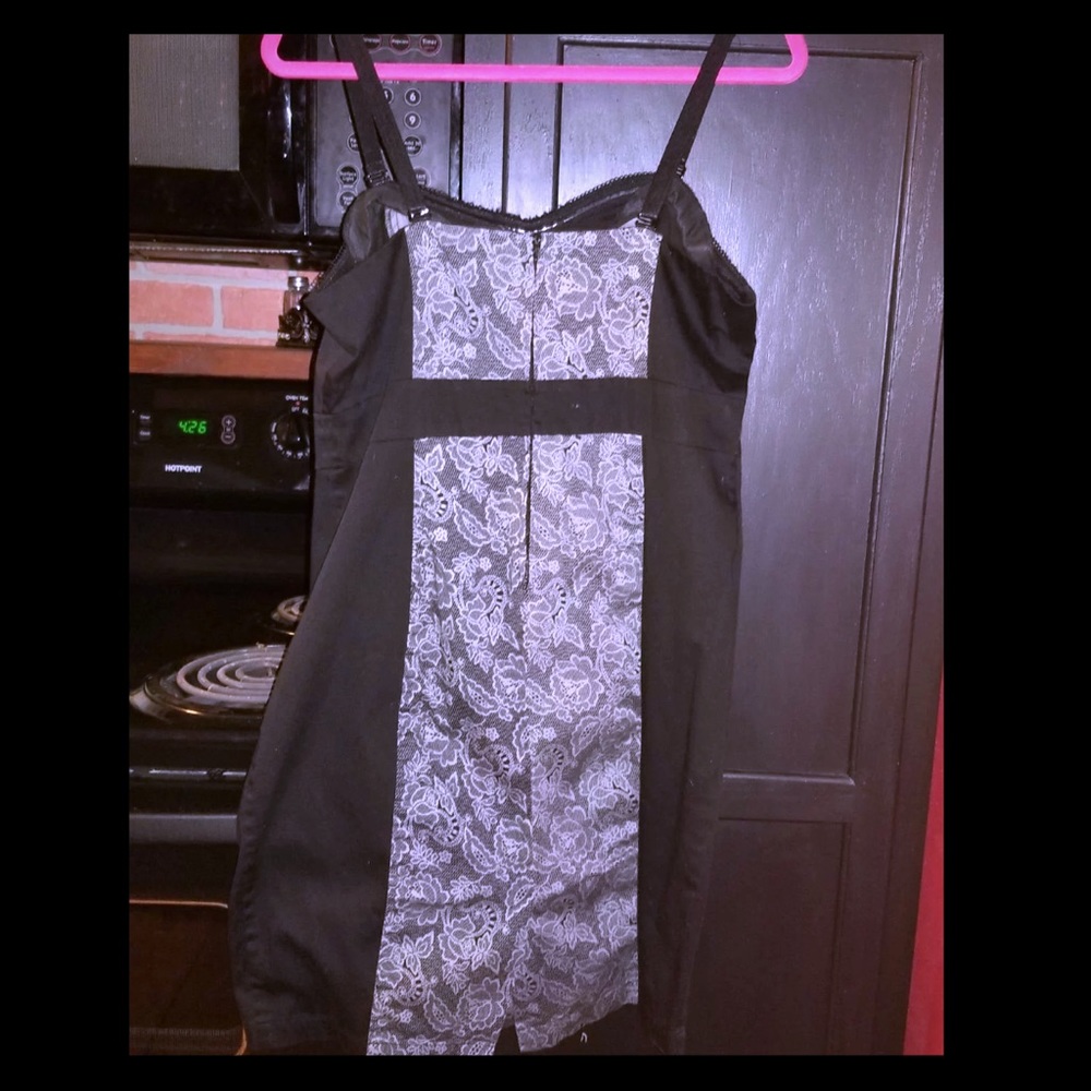 Slimming Torrid LBD w lace and panels EUC sz14